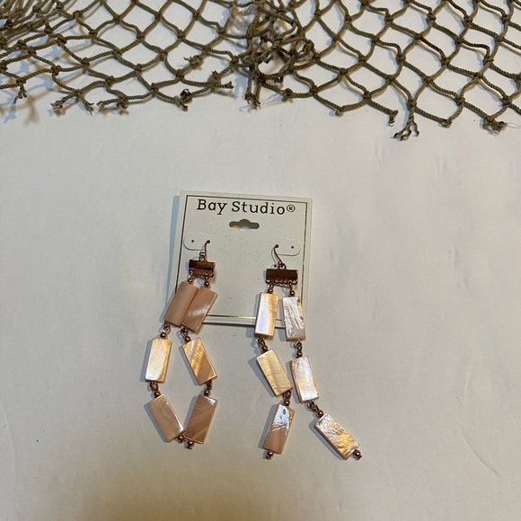 New Womens Bay Studio Pink Coral Pierced Drop Dangle Earrings - Picture 2 of 2